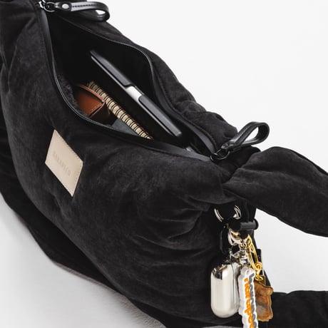 Suede Cloud ShoulderBag - ブラック