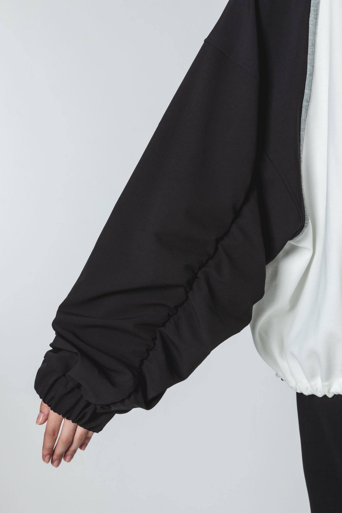 Shirred Flare Tops - ブラック | harapeco Store