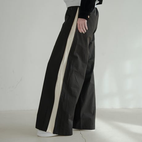 SideZipp Nylon Track Pants - ブラック