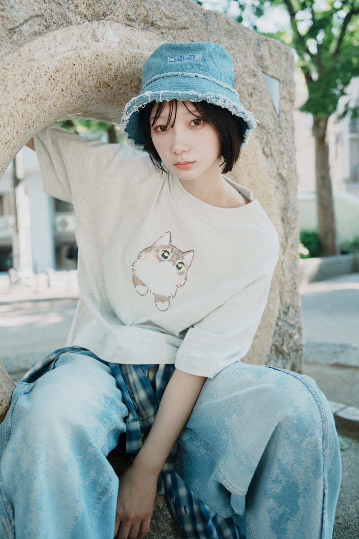 GENTLE CAT TEE（fuwaNeko） - ブルー | harapeco Store