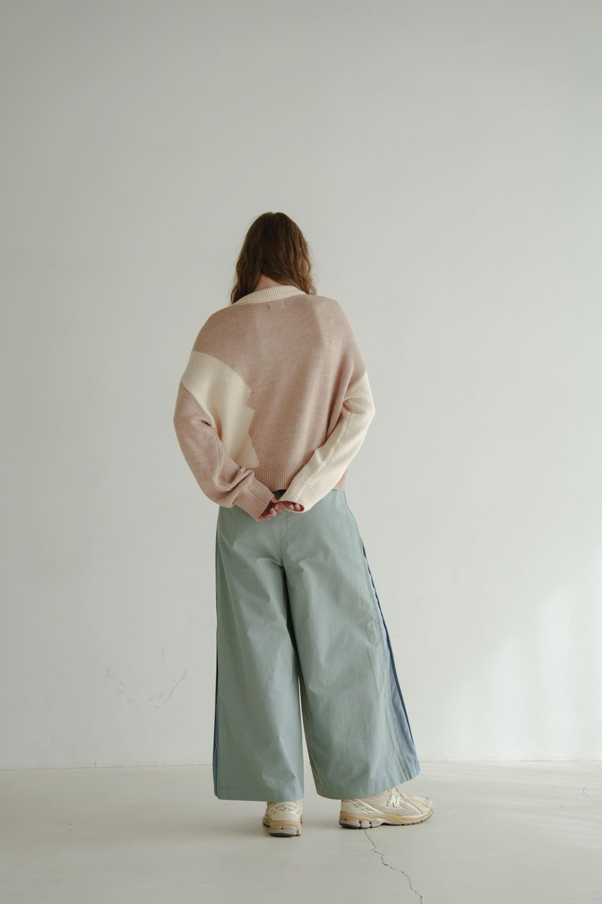 harapeco Bicolor Button Knit - ベージュ Bicolor Button Knit - ベージュ | harapeco Store