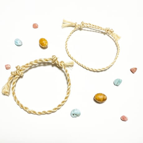 【スペシャルアーティストお守り商品】♾️かごはら♾️〜精麻と真菰のアクセサリー、穢れを祓う精麻のブレスレット【太さ・大】ブレスに着用出来る天然石ミニチャーム付き）