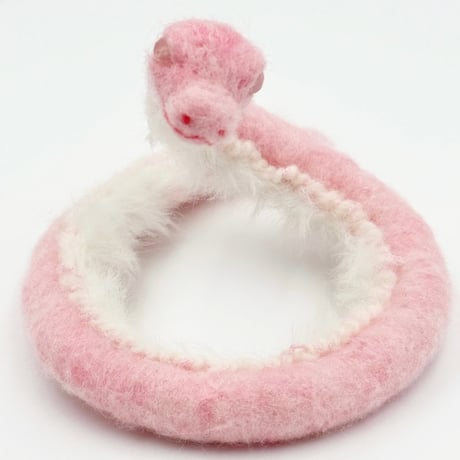 【スペシャルアーティストお守り商品】Dragon BreederMIURAYOKO〜世界に１つの羊毛蛇（ローズクォーツ）