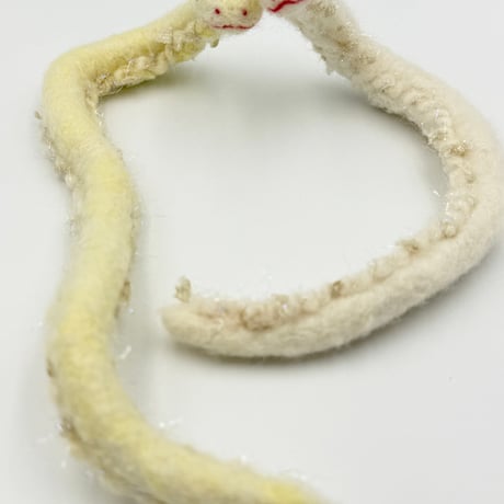 ※2体セット！【スペシャルアーティストお守り商品】Dragon BreederMIURAYOKO〜世界に１つの羊毛蛇 （セラフィナイト・スモーキークォーツ）