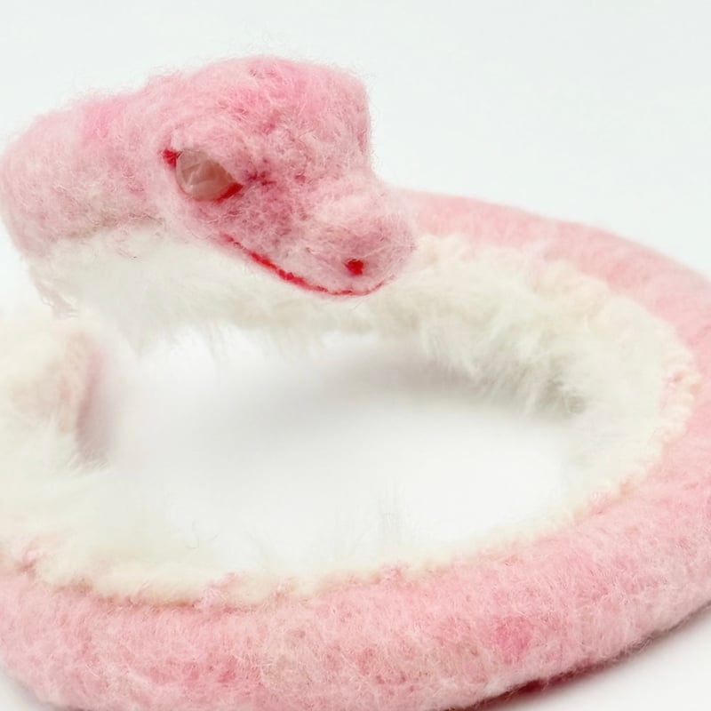 スペシャルアーティストお守り商品】Dragon BreederMIURAYOKO〜世界に
