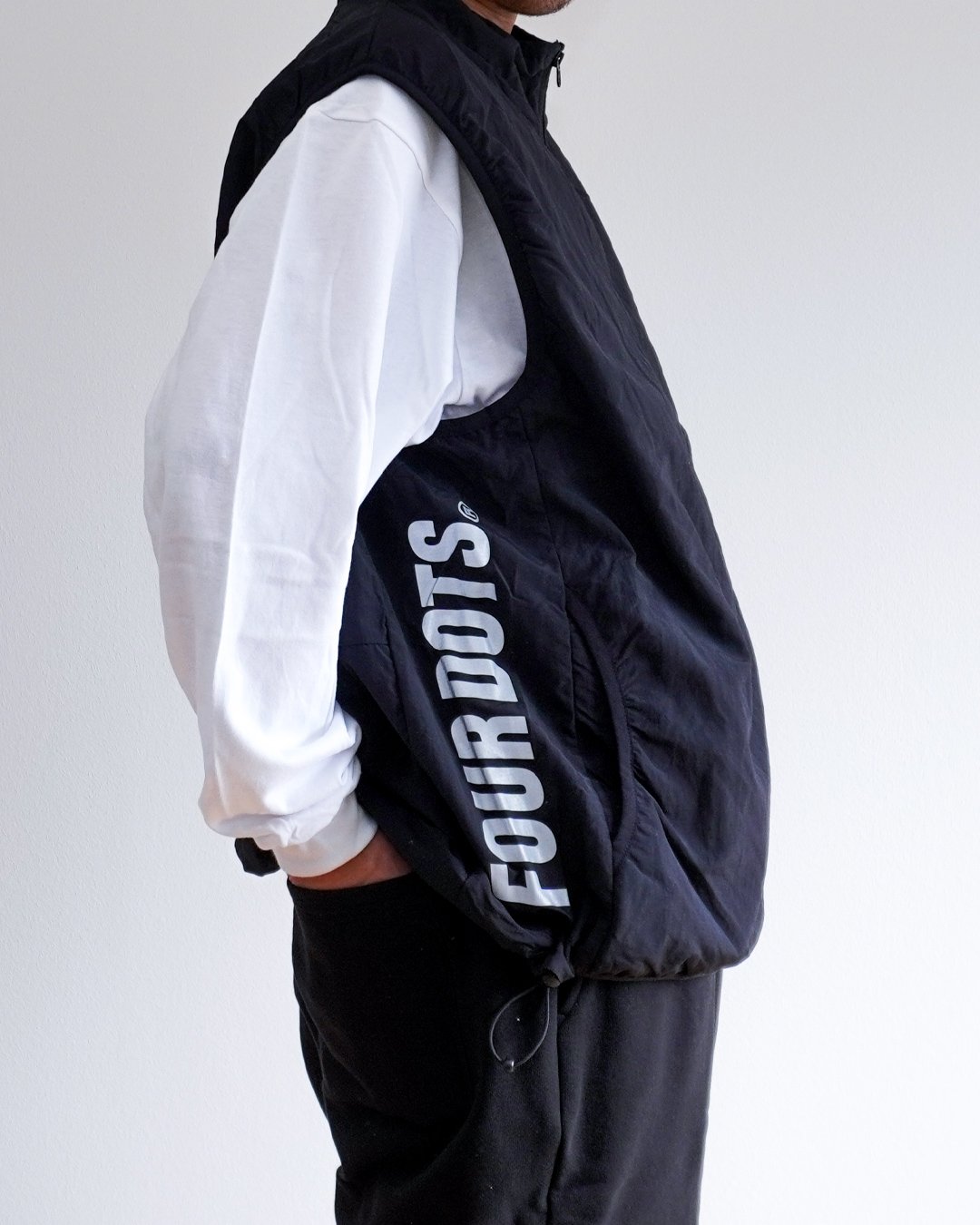 EMBRYO ベスト ABCD FOUR VEST 新進気鋭 EMBRYO ベスト ABCD FOUR VEST 新進気鋭