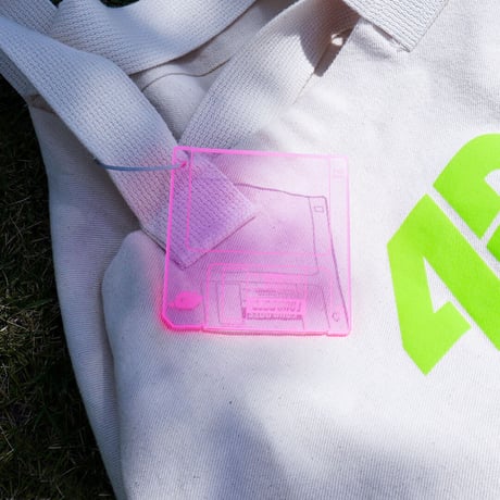 4D®︎ 1.44MB  Pink