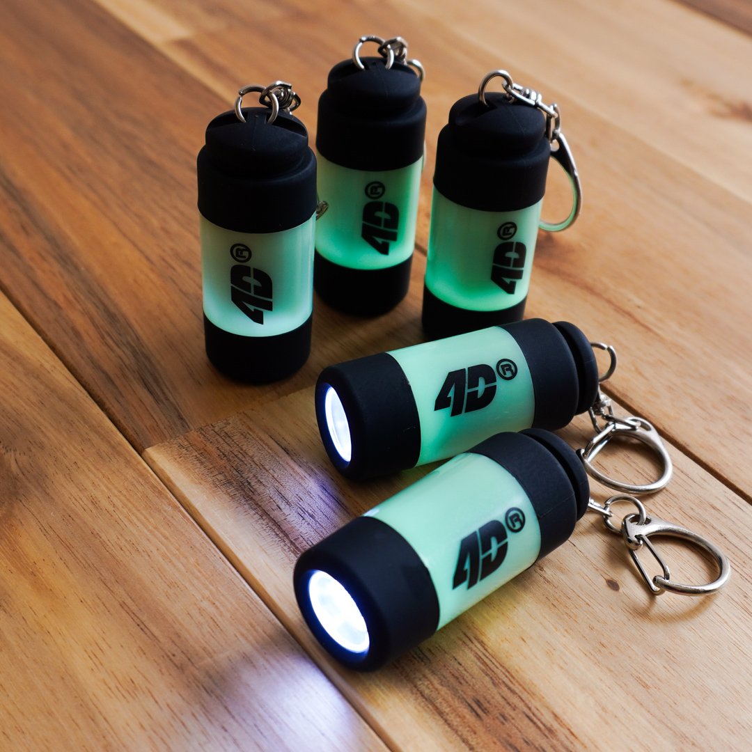 4D® LED Keychain | FOUR DOTS®︎ 4D® LED Keychain | FOUR DOTS®︎