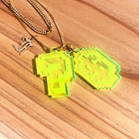 8bit pendant