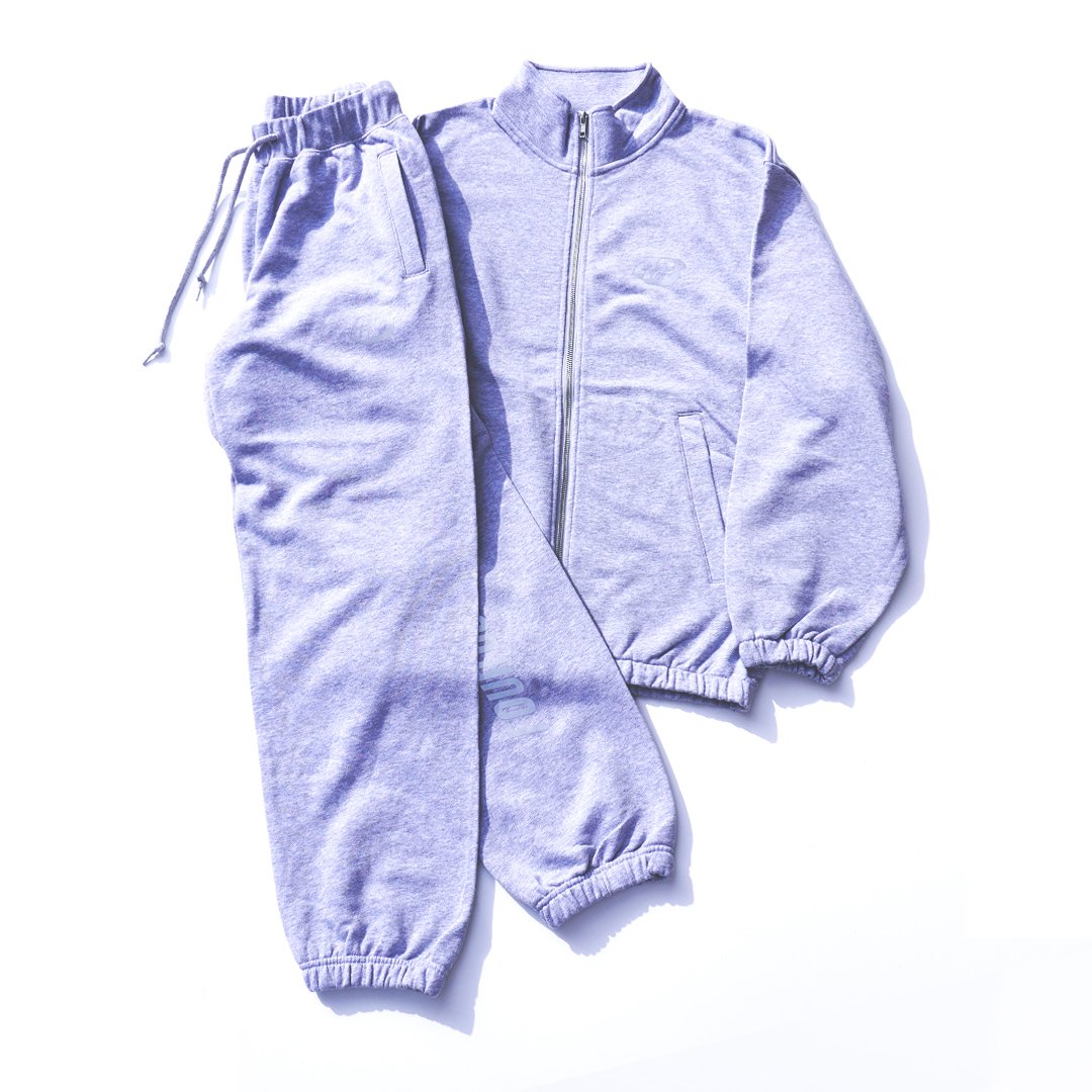 4D®︎ Chill suits | FOUR DOTS®︎
