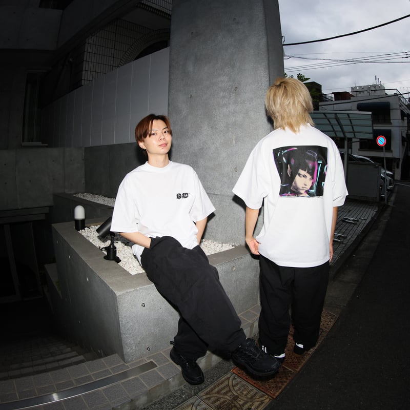 4D® × JURI tee | FOUR DOTS®︎