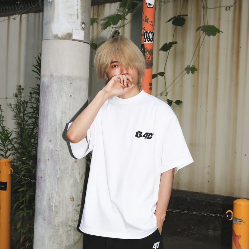 4D® × JURI tee | FOUR DOTS®︎