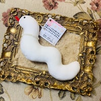 もにゅへび（6月ムーンストーン）