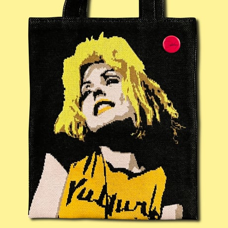 デビー・ハリー（ブロンディ）ニットバッグ・バッジ付き／Debbie Harry (Blondie) knit bag with badge