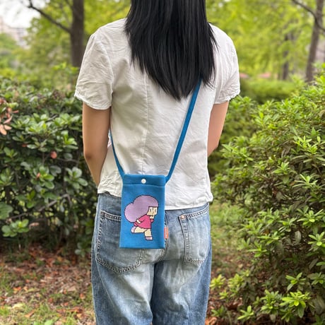 マムアンちゃん・ニットミニサコッシュ・ブルー／Mamuang Knit Mini Pouch Blue