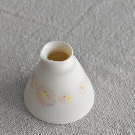 【片瀬有美子】moca (赤) creamer