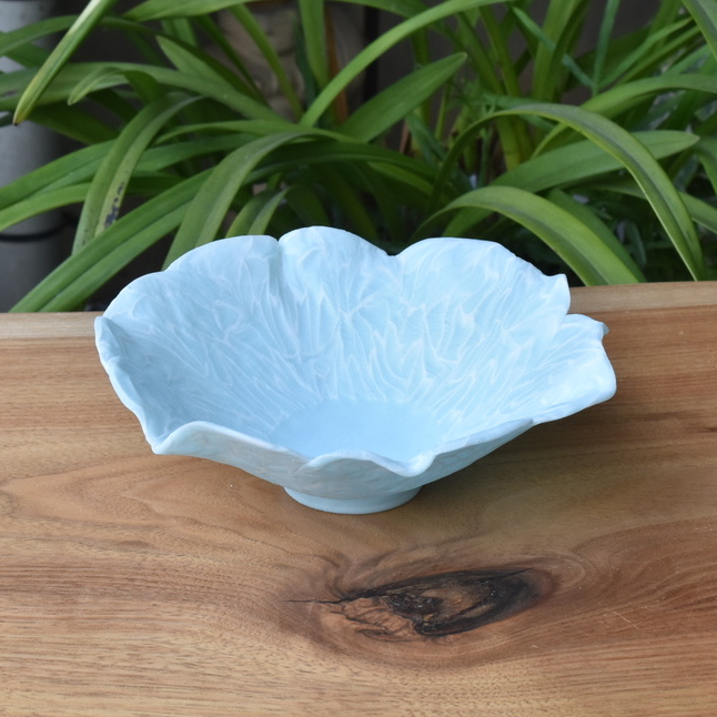 アンパル陶房】宮良断 透磁 花びら鉢 | かさねあわせ