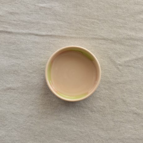 【イワオトナリテ】ﾅｶﾞｼ黄緑ピンク リムプレート2.5寸