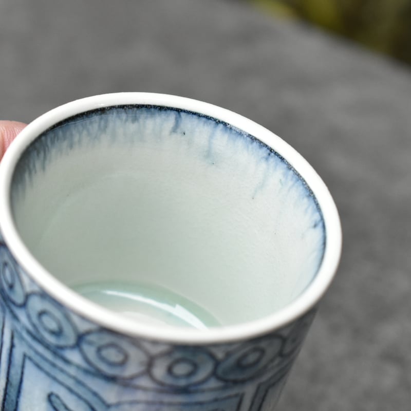 長戸製陶所】安南染付 ぐい呑み | かさねあわせ