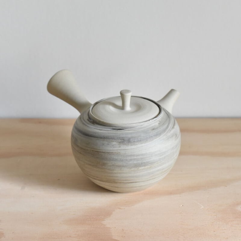 一菁陶園】練込み 白 急須 | かさねあわせ