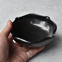 【岩山陽平】black 貝殻小鉢