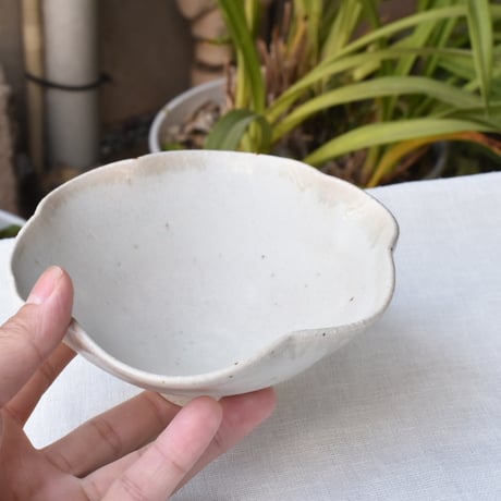 【阿部恵里】輪花鉢 白