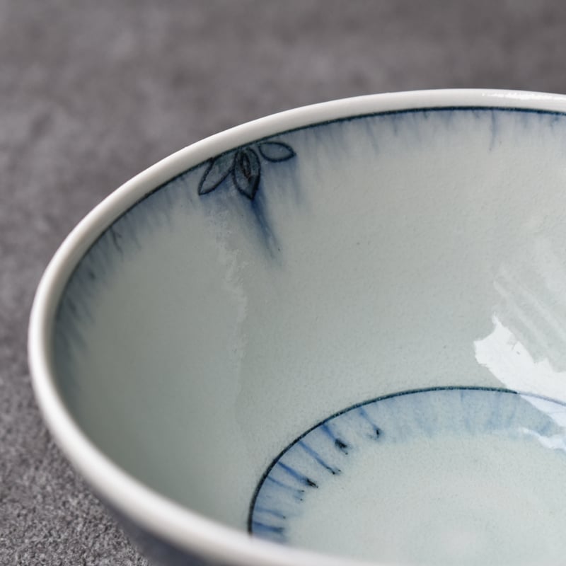 安南 染付 鉢 長戸製陶所】安南染付 足付小鉢（つぼみ） | かさねあわせ