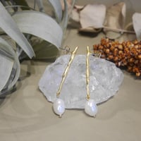 Small Baroque Perl Pierce