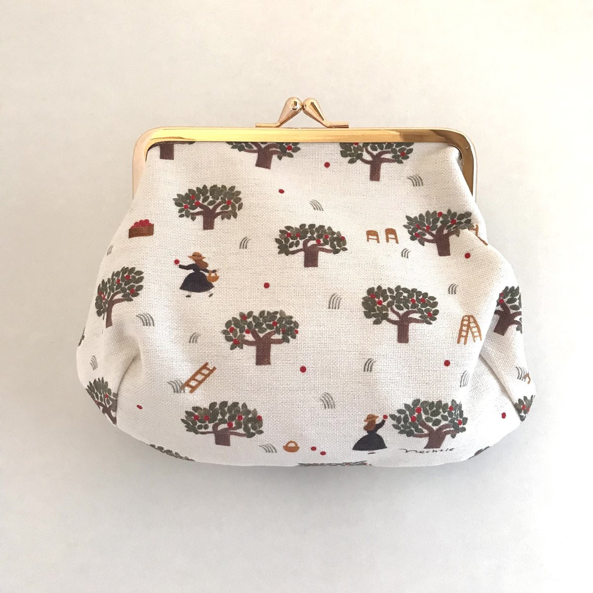【美品】 ポーチ コスメポーチ LIBERTY. プレミアム リバティプリント がま口 ポーチ 日本製