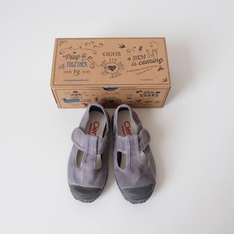 Cienta T STRAP SHOES gris/ムラ染め N77777(22(13cm)～34(21cm))