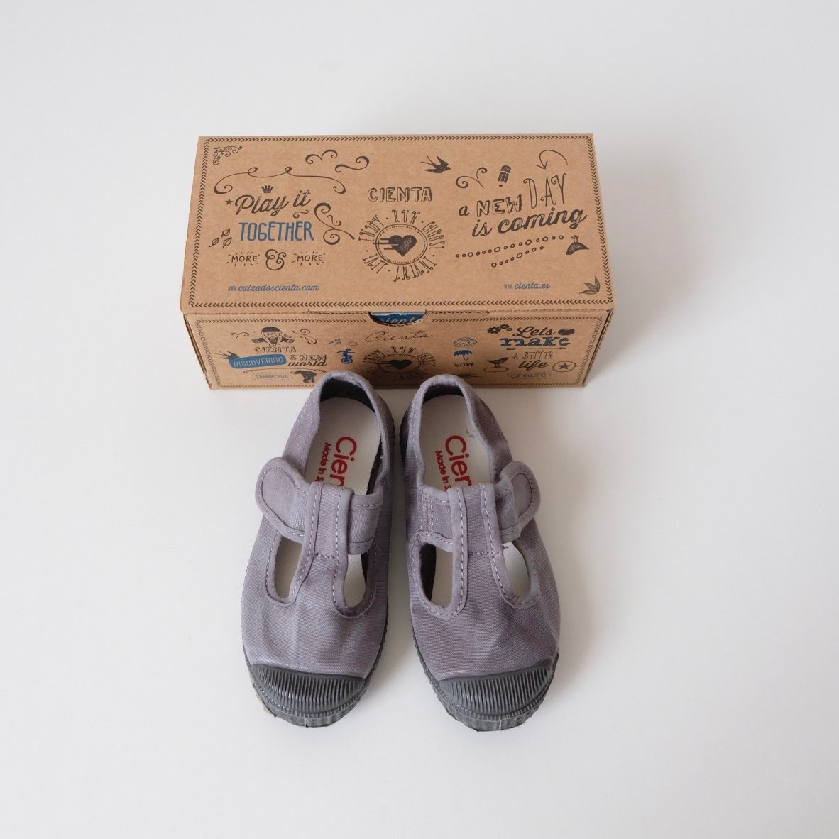 Cienta T STRAP SHOES gris/ムラ染め N77777(22(13cm)～