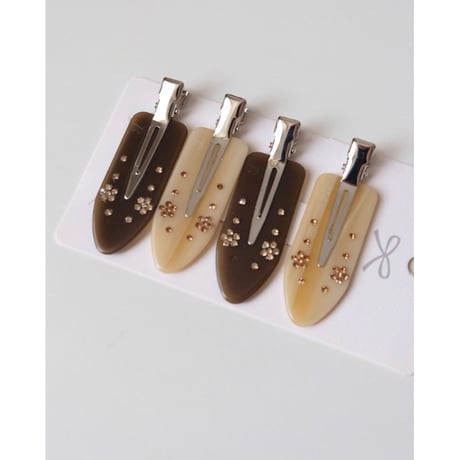 Buttermilk Maddie Creaseless Clips in Shortbread Honey & Dark Roast