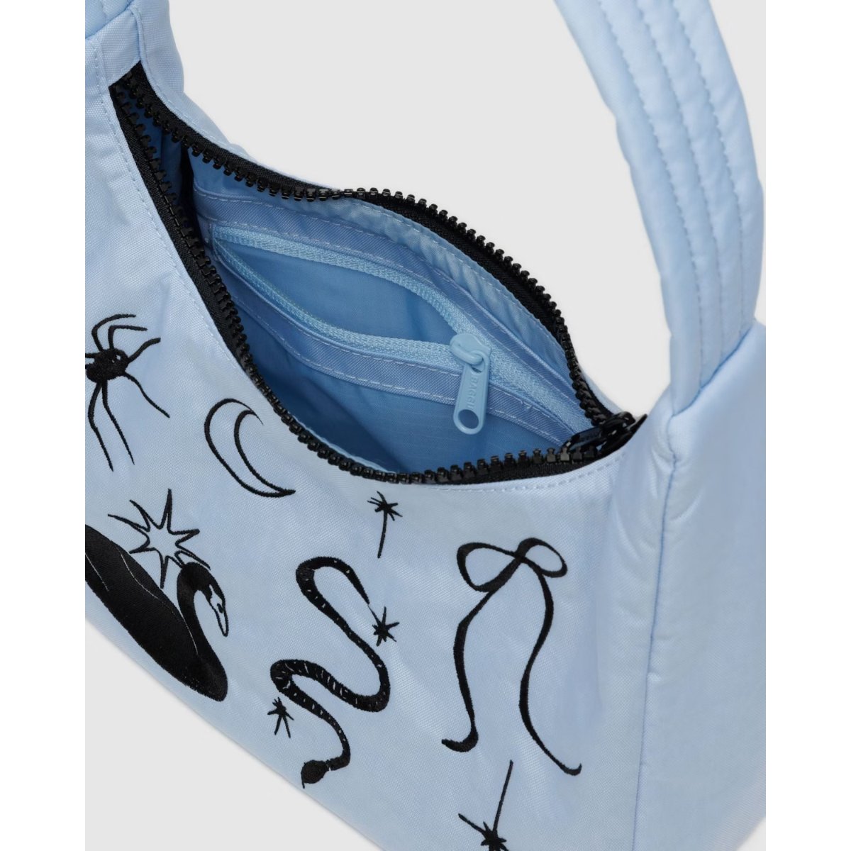 ラスト1点 BAGGU Mini Nylon Shoulder Bag Embroidered