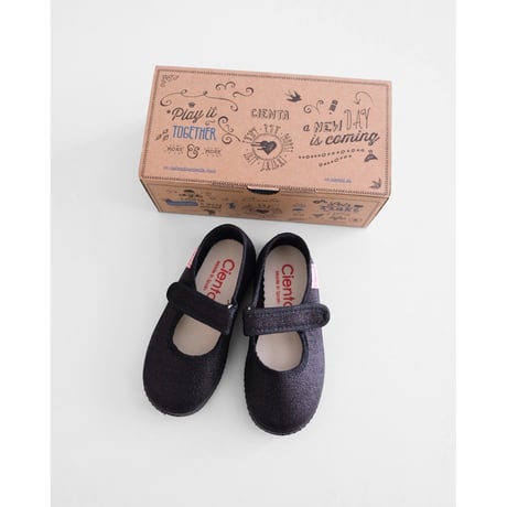 Cienta VELCRO ONE STRAP SHOES black 56113(19(11cm)20(12cm))