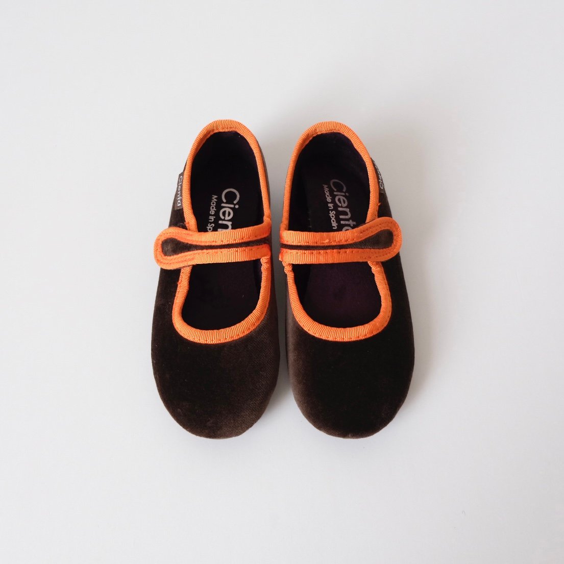 23(14cm)ラスト1点 Cienta VELOUR VELCRO ONE STRAP BA