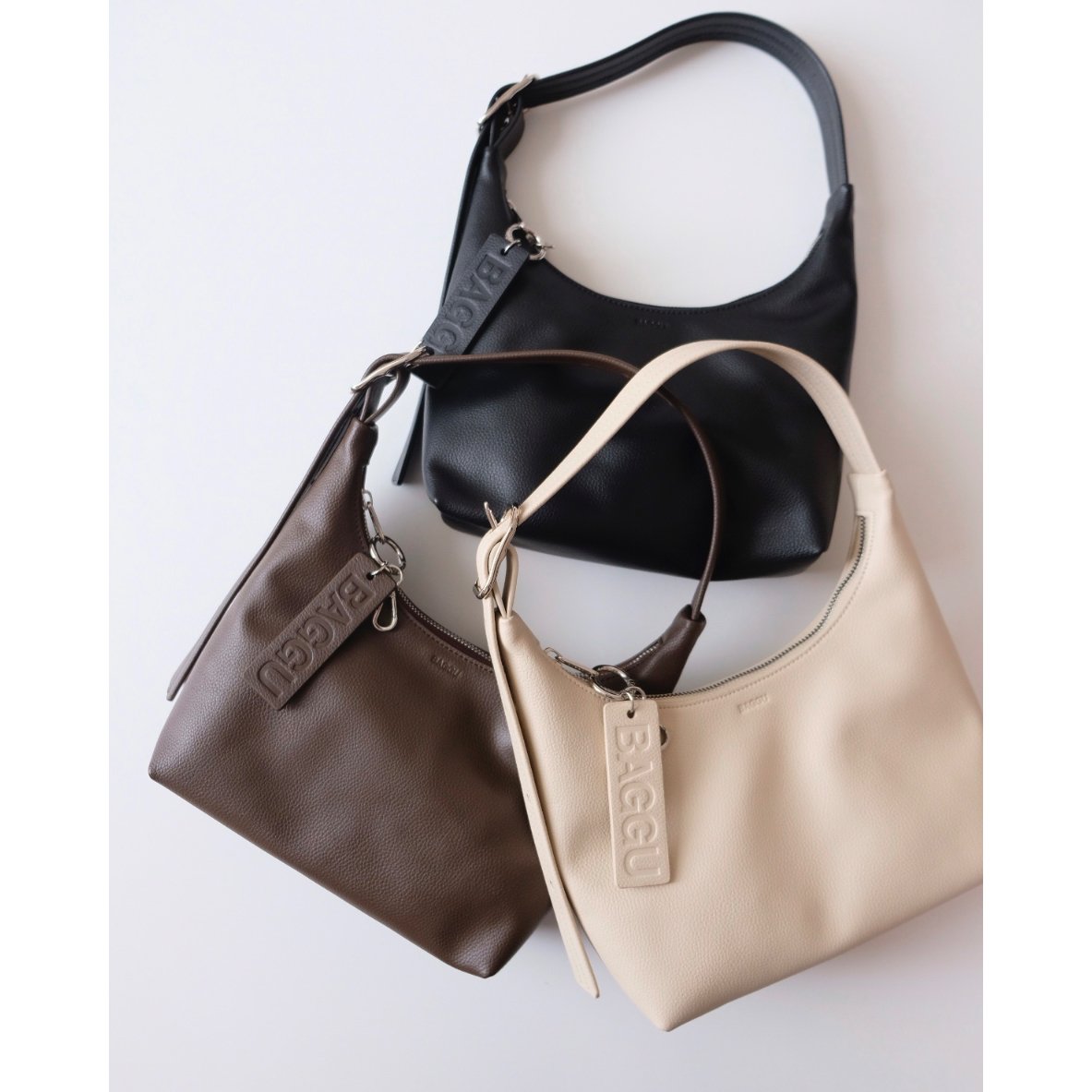 ラスト1点 BAGGU Mini Recycled Leather Shoulder Bag