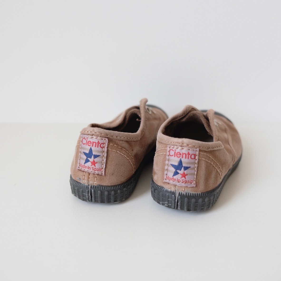 Cienta DECK SHOES beige/ムラ染め N70777(24(14.5cm)～
