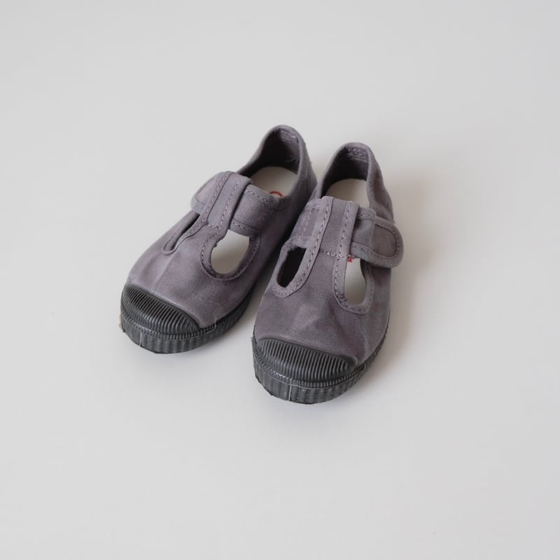 Cienta T STRAP SHOES gris/ムラ染め N77777(22(13cm)～