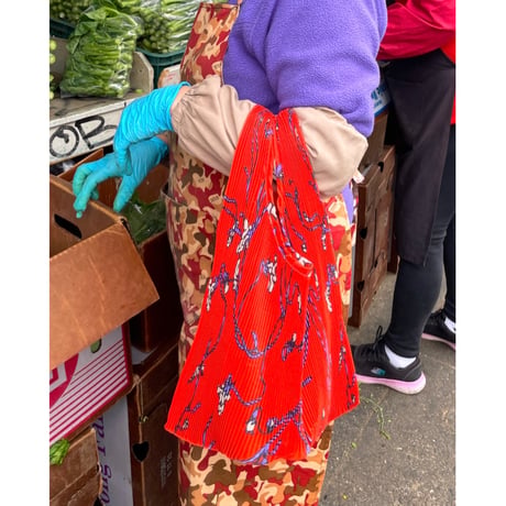 BAGGU Pleated Baggu Red Snapdragon