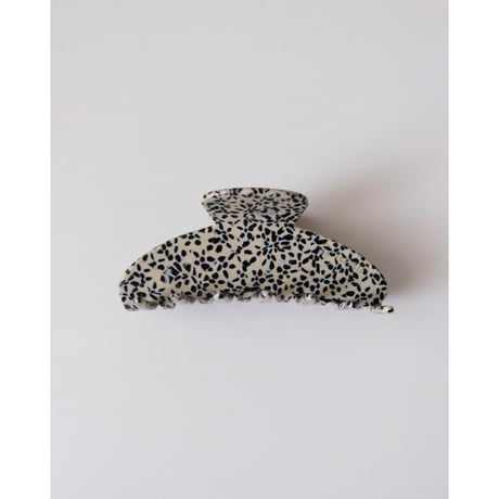 Buttermilk Elle Claw Clip in Vanilla Bean