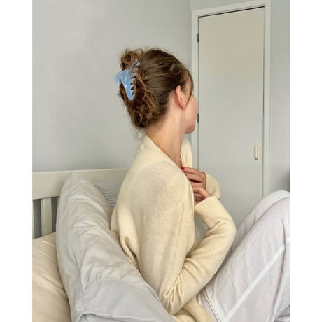 ラスト1点 Buttermilk Georgia Claw Clip in Blue Lagoon