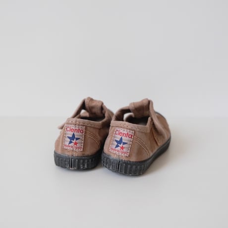 Cienta T STRAP SHOES beige/ムラ染め N77777(21(12.5cm)～23(14cm),26(16cm),29(18cm)～34 (21cm))