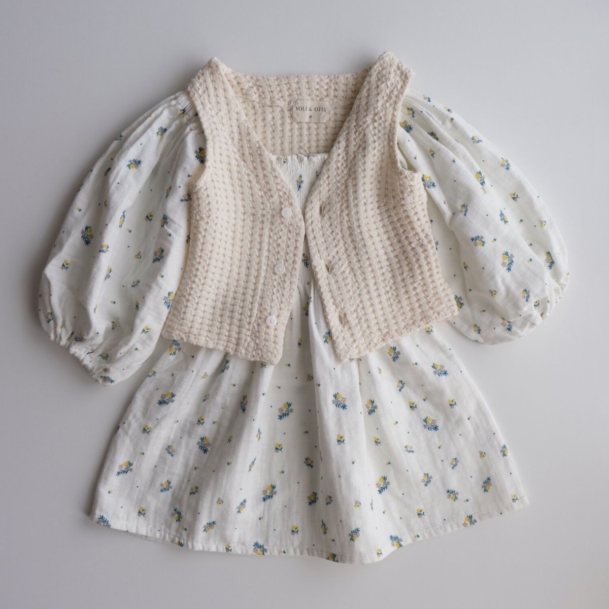 美品　yoli&otis hilde dress 6y ヨリアンド 美品 yoli&otis hilde dress 6y ヨリアンド - メルカリ