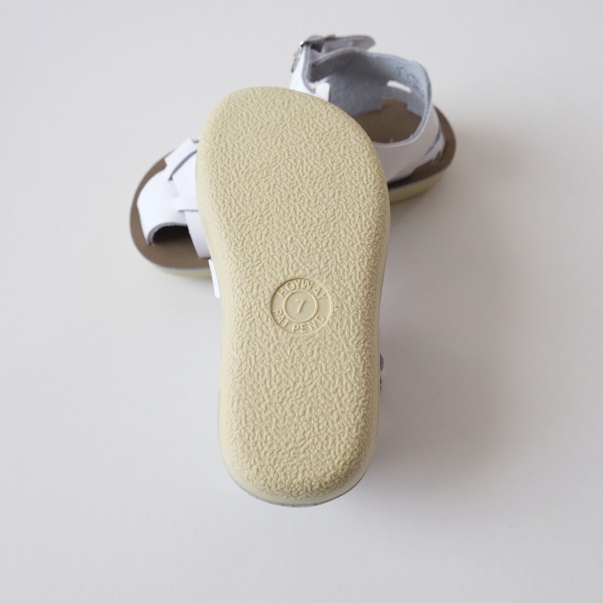 Salt-Water SANDALS SHARK White(CH5(13cm)CH6(14c