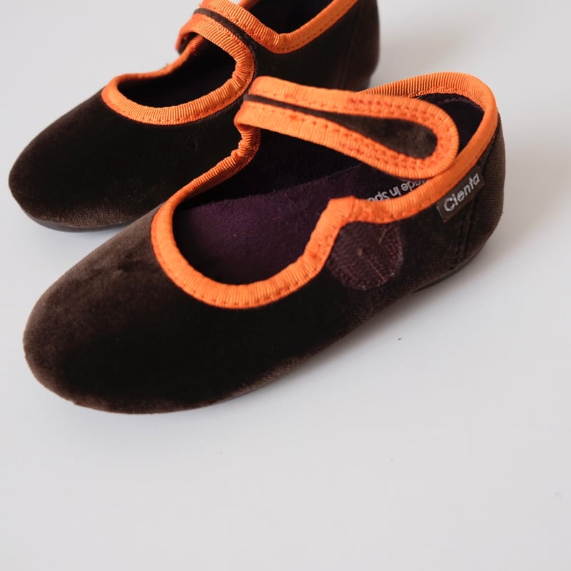 Cienta VELOUR VELCRO ONE STRAP BALLET SHOES bro