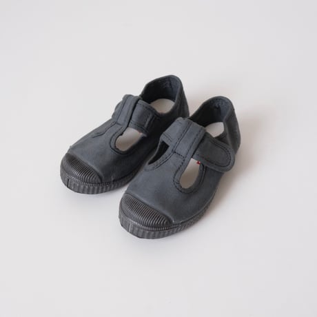 Cienta T STRAP SHOES antracita/dyed N77997(21(12.5cm)22(13cm)23(14cm)30(18.5cm)32(20cm))