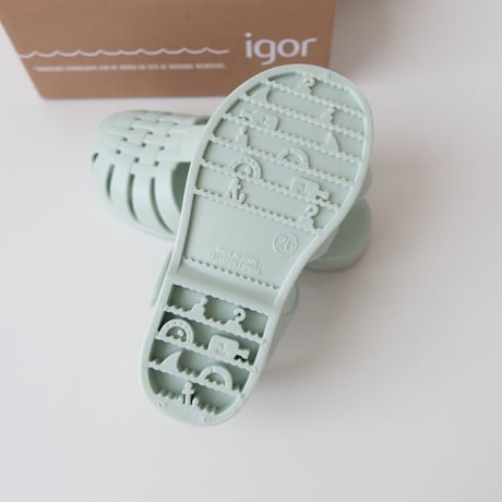 26(16cm)ラスト1点 igor CLASICA V. MENTA