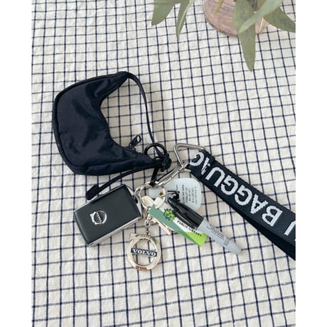 BAGGU Crescent Bag Charm(全3色)