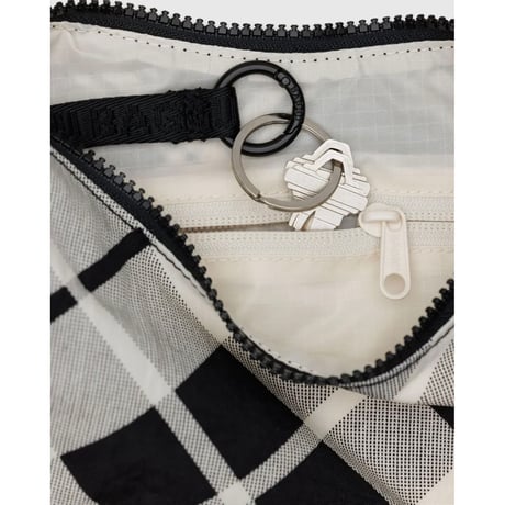 ラスト1点 BAGGU Small Nylon Crescent Bag Mixed Plaid