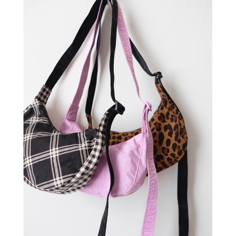 ラスト1点 BAGGU Small Nylon Crescent Bag Mixed Plaid